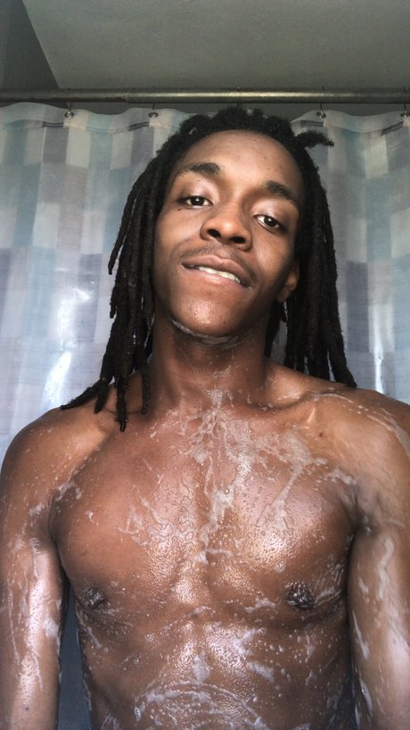 Zeussss model erotic images