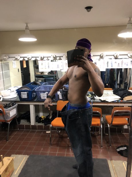 wavey J naked model galleries