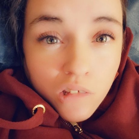 Tiffani Simon xxx model pictures