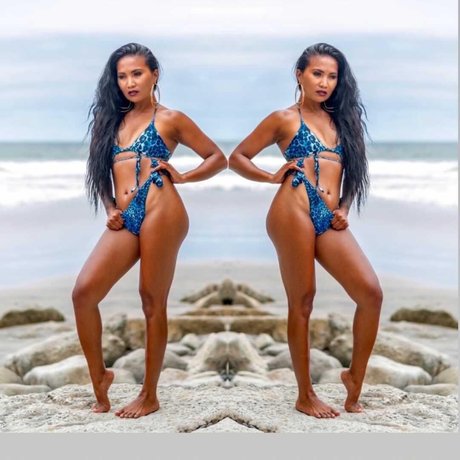 Bikini with Pocahontas model nice photos