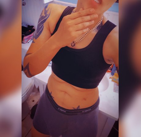 Roman Woods model exclusive image