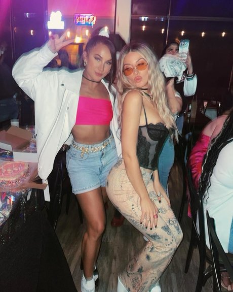 Ashley Schultz nude pornstar archive