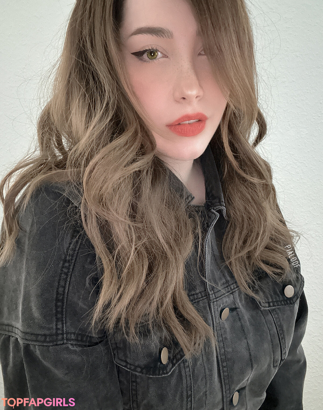 Pialoof star hot pics