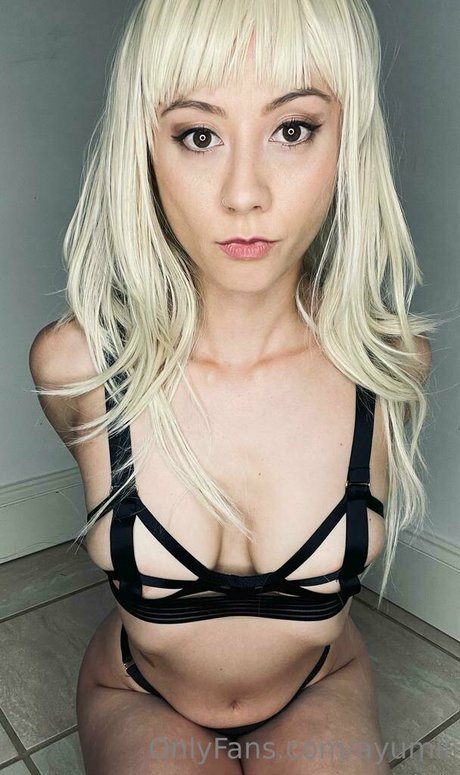 Ayumikichi pornstar image