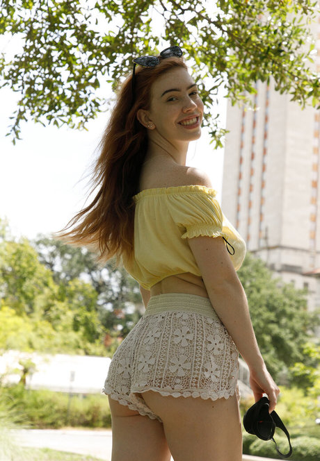 Nala Brooks hd actress gallery