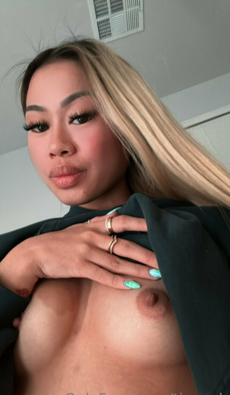 tinyyyk exclusive pornstar picture