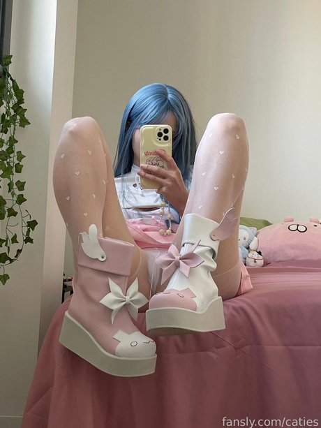 catiescos naked pornstar photos