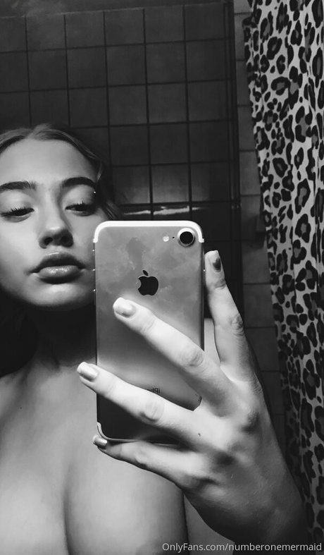 numberonemermaid pornstar nudes pics