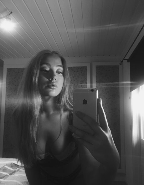 numberonemermaid Profile pic