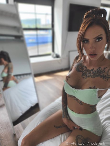 Jennifer Lynn VIP xxx model gallery