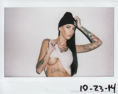 Jennifer Lynn VIP pornstar erotic pic