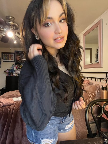 Gabby Ortiz hd actress pics