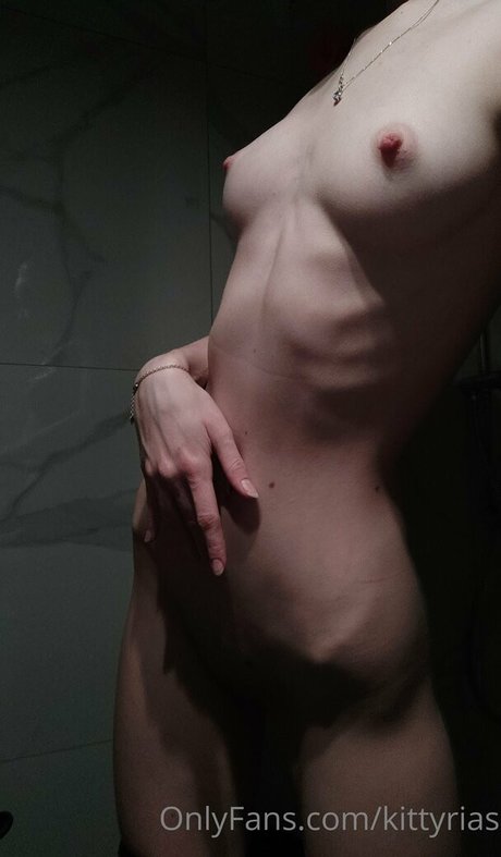 black hair onlyfans pornos photo