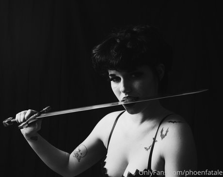 Phoenfatale pornstar naked galleries