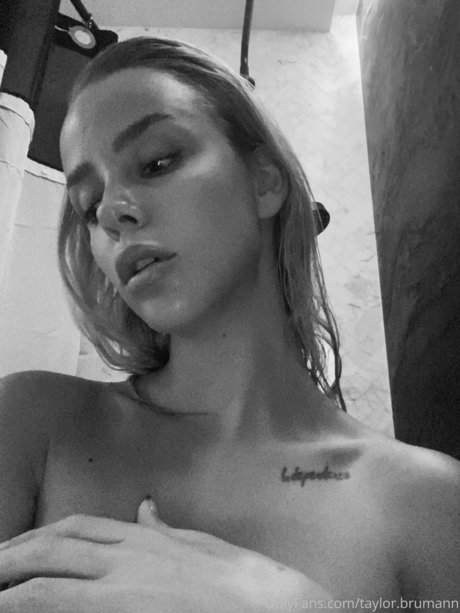 Taylor Brumann top model gallery