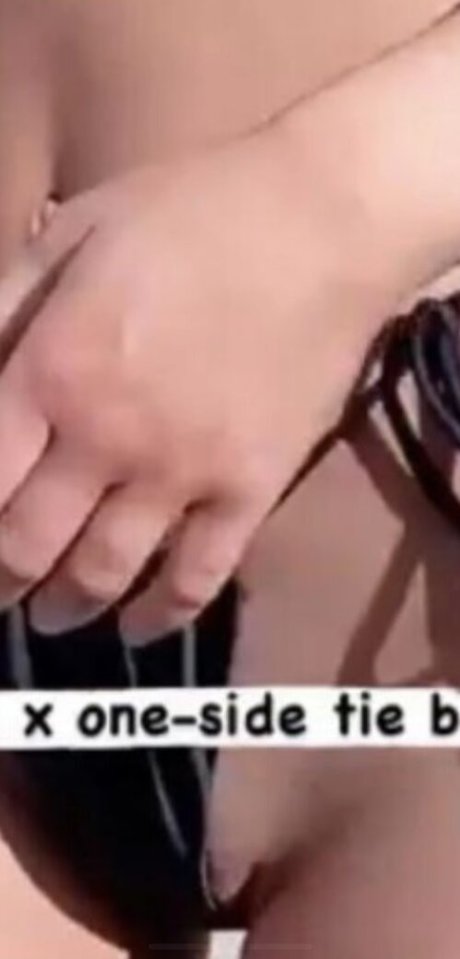 Emily Anne Gordon hot model picture