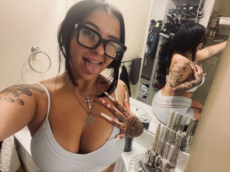 Danielle Cohn art star pic