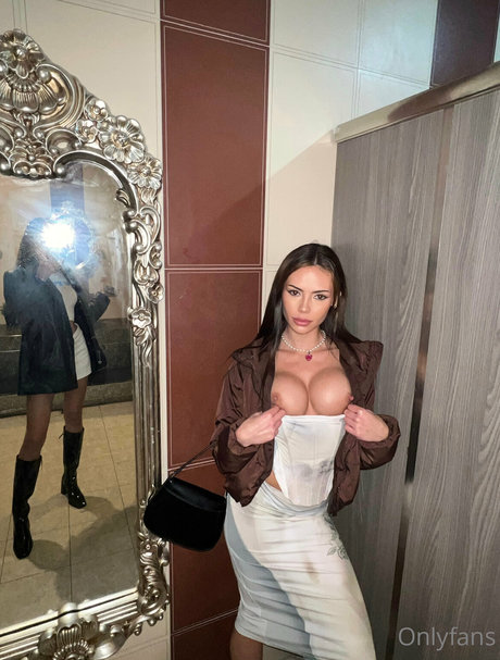 Tayleah Jade star nudes photo