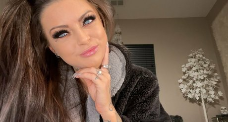 Kimber Veils model best images