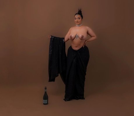 Rakhi Gill nice model pics