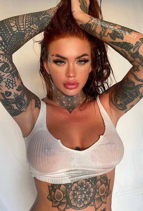 Charlie E sex model gallery