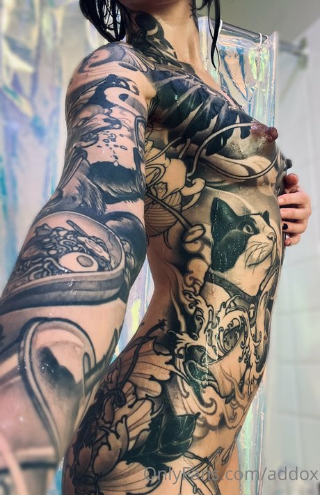 Addox model hot galleries