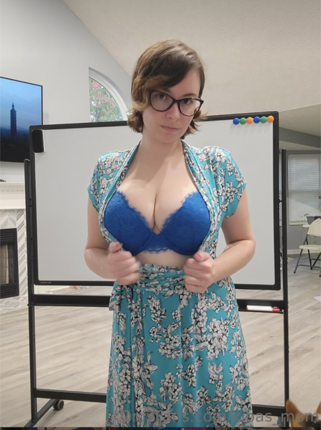 Kibas Mom model sex archive