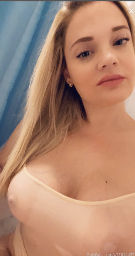 Ashley Marston exclusive star photos