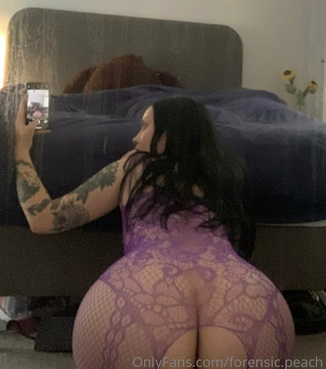 _MK naked model galleries