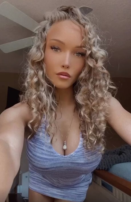 Evie And Ellie Erikson free pornstar gallery