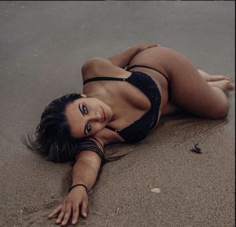 Flavia de Sousa_ best actress photos