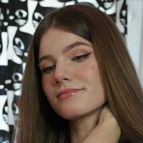 alessja exclusive model picture