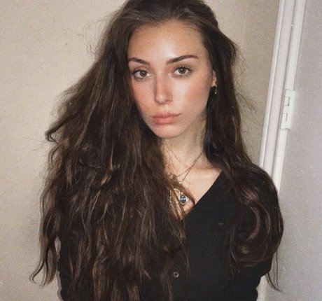 bxbbymaya perfect model image