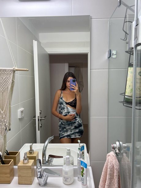 Yarden Lasry hot star pic