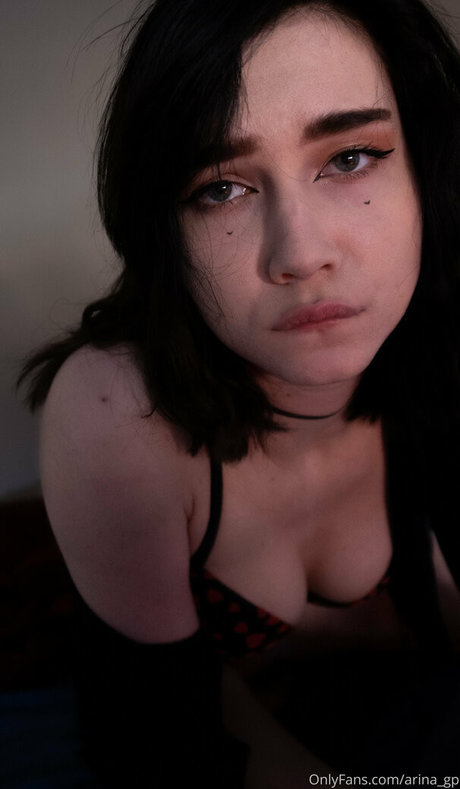 arina gp model adult archive