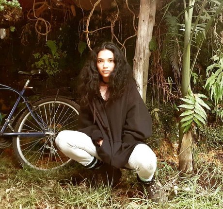 MakyMakys hot model image