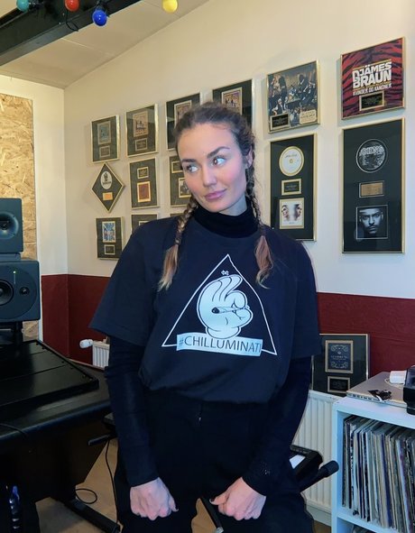 Thalebabe93 nudes model gallery