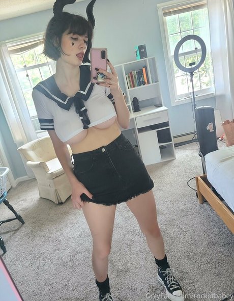 Rocketbabey model pretty photos