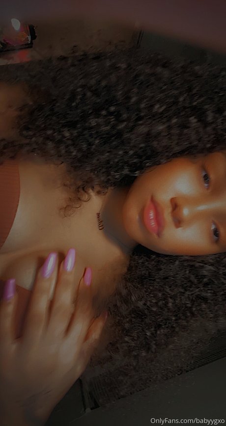 Babyygxo naked pornstar gallery