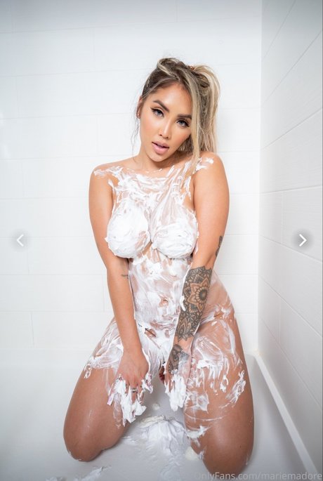 Marie Madore pornstar naked images