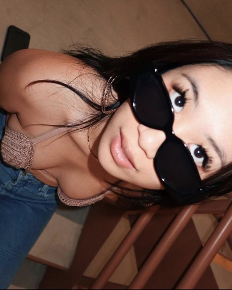 Dawn Jaqueline sexy actress photo