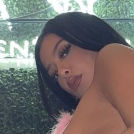 Yahaira Yumi nudes pornstar gallery