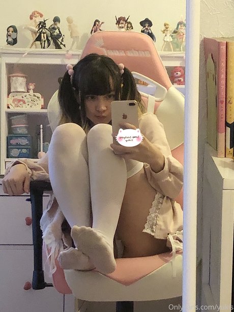 yyuki high quality model photos