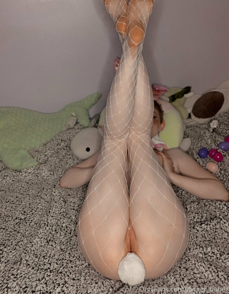 Aaliyah May model nudes picture