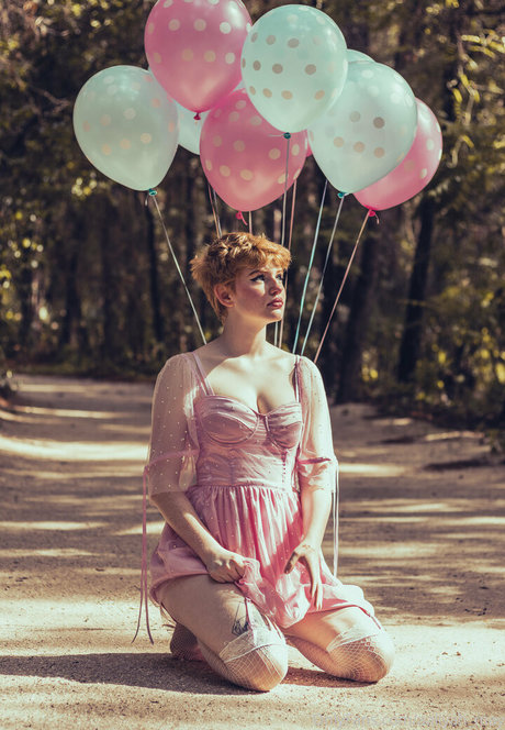 Aaliyah May model naked photo