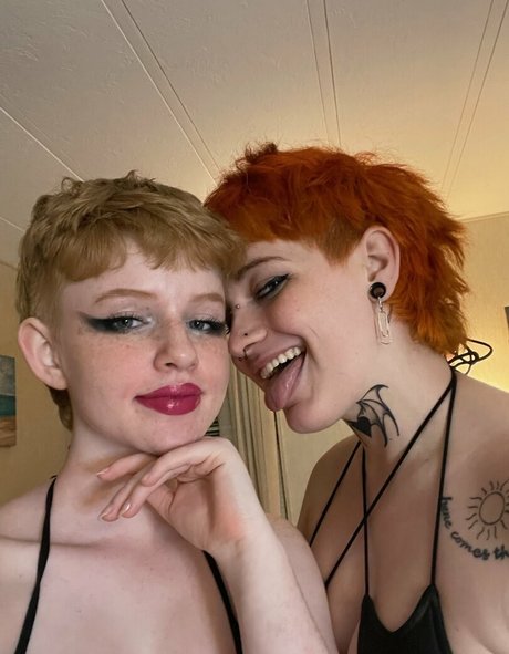 Aaliyah May star top photos