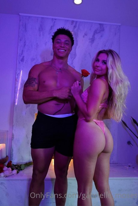 Gabrielle Moses model naked image
