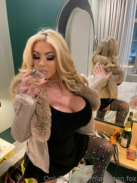 Maddison Fox model gallery