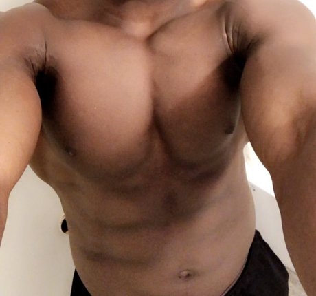 Bootysothick art model galleries