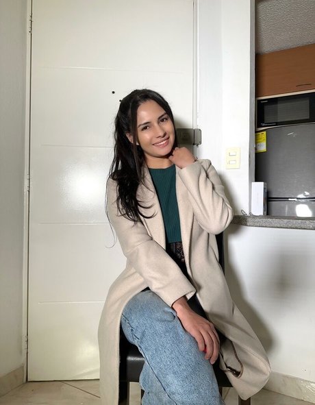 Annie Guzman porn star pictures